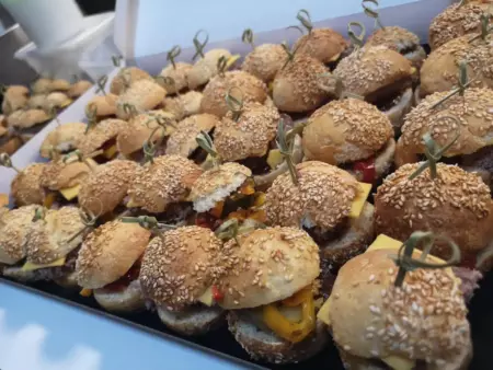 Mini burgers 2 recettes.